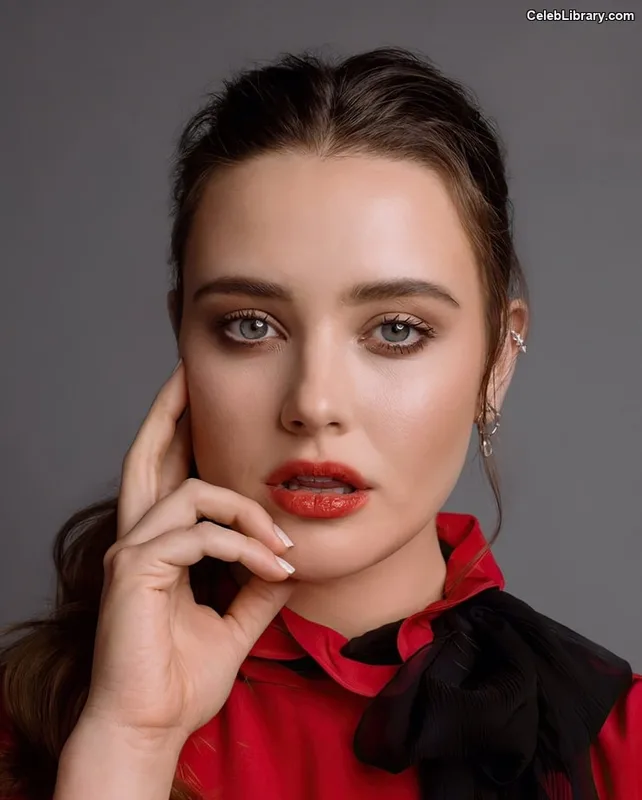 Katherine Langford photo 8 of 130