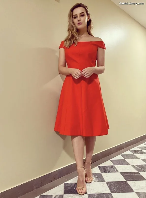 Katherine Langford photo 11 of 130