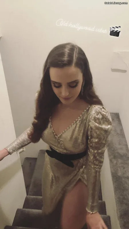 Katherine Langford photo 7 of 130