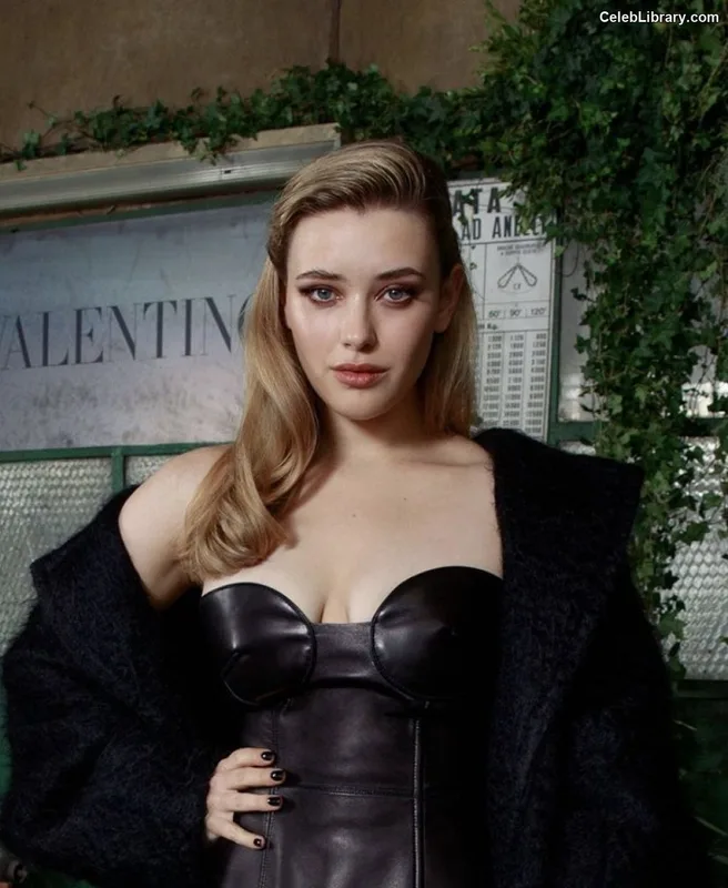 Katherine Langford photo 9 of 130