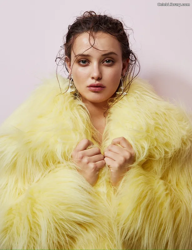 Katherine Langford photo 3 of 130