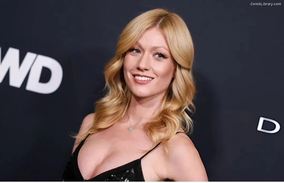 Katherine McNamara photo 8 of 762