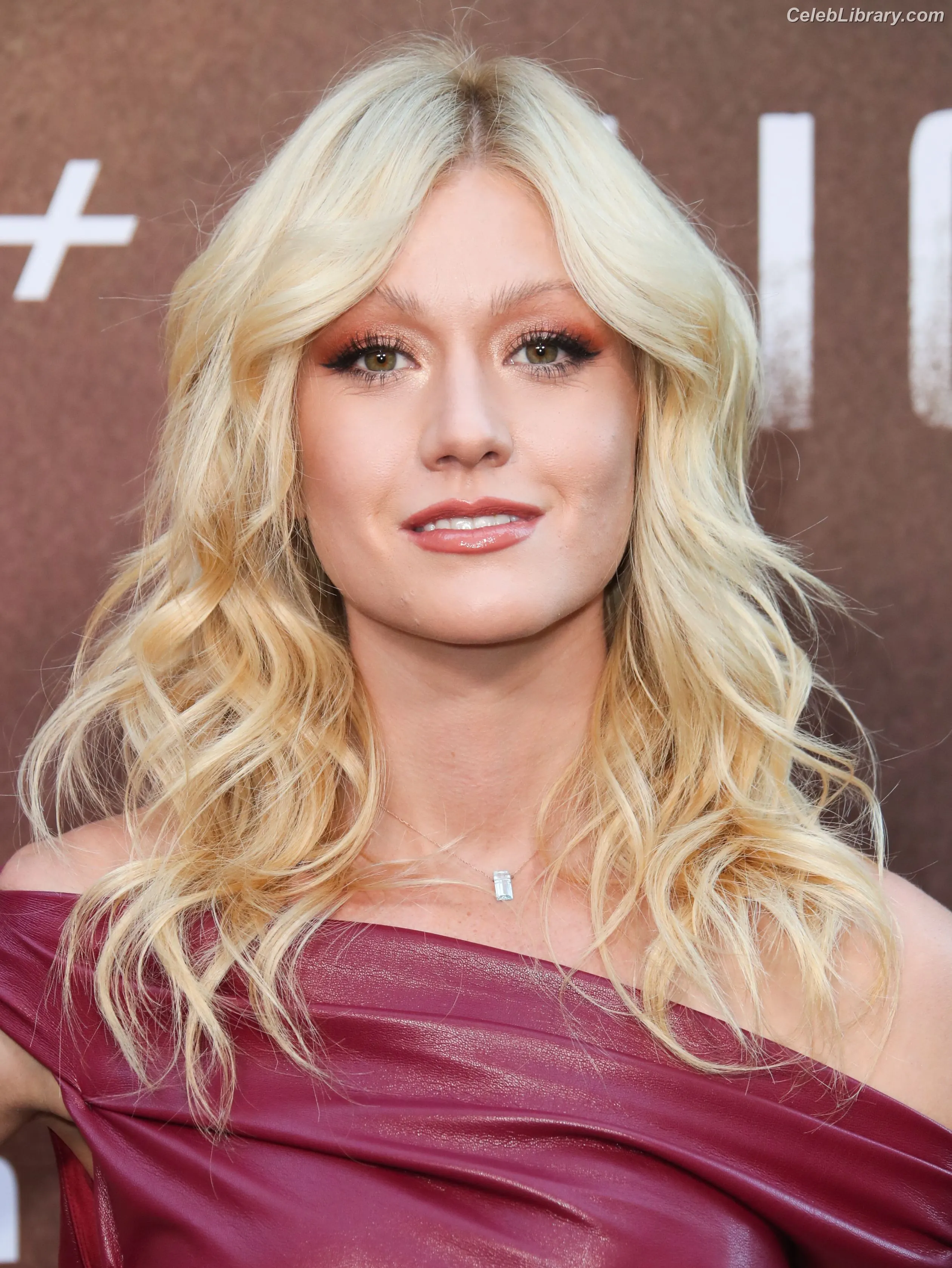 Katherine McNamara photo 9 of 762