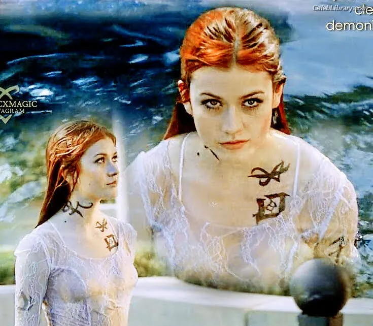 Katherine McNamara photo 10 of 762