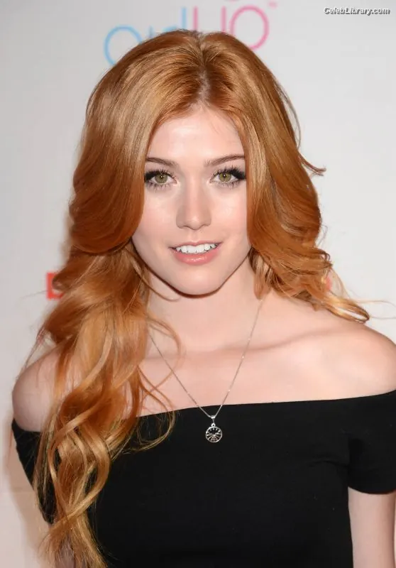 Katherine McNamara photo 3 of 762
