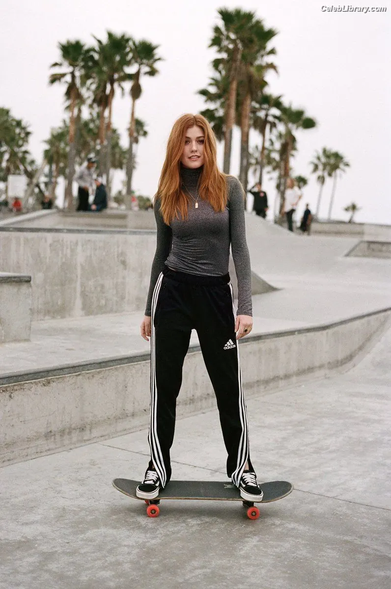 Katherine McNamara photo 22 of 762