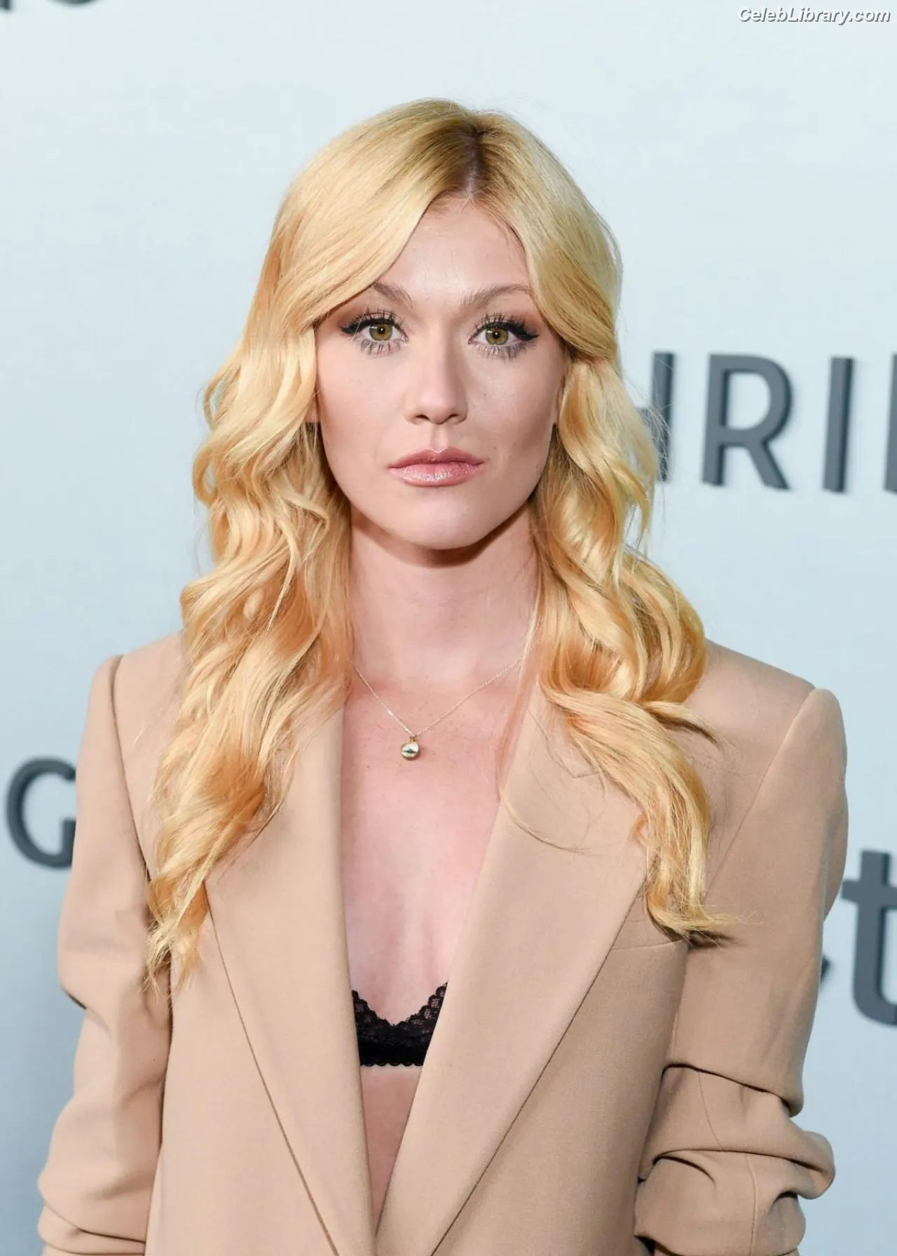 Katherine McNamara photo 2 of 762