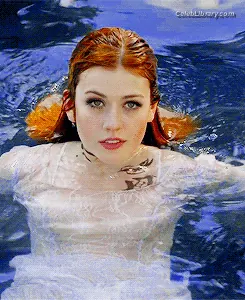 Katherine McNamara photo 10 of 762