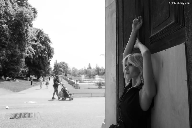 Katherine McNamara photo 20 of 758
