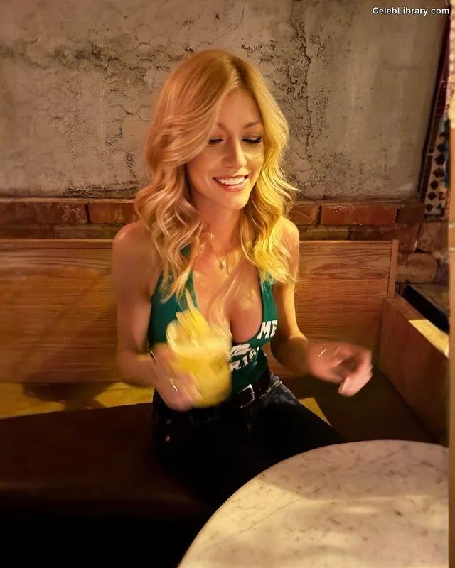 Katherine McNamara photo 16 of 758