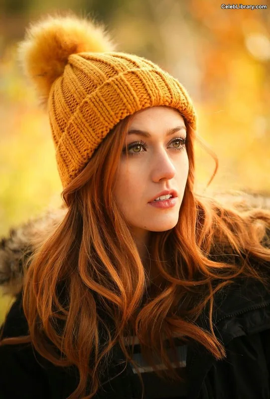 Katherine McNamara photo 3 of 758