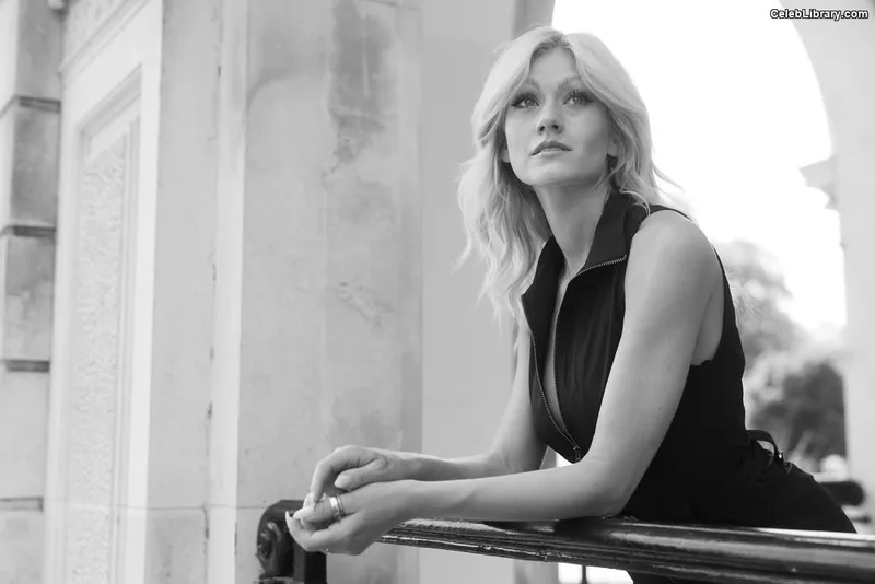 Katherine McNamara photo 11 of 758