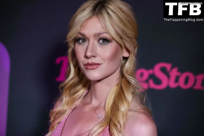 Katherine McNamara photo 19 of 758