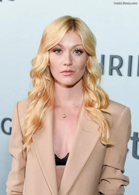 Katherine McNamara photo 22 of 758