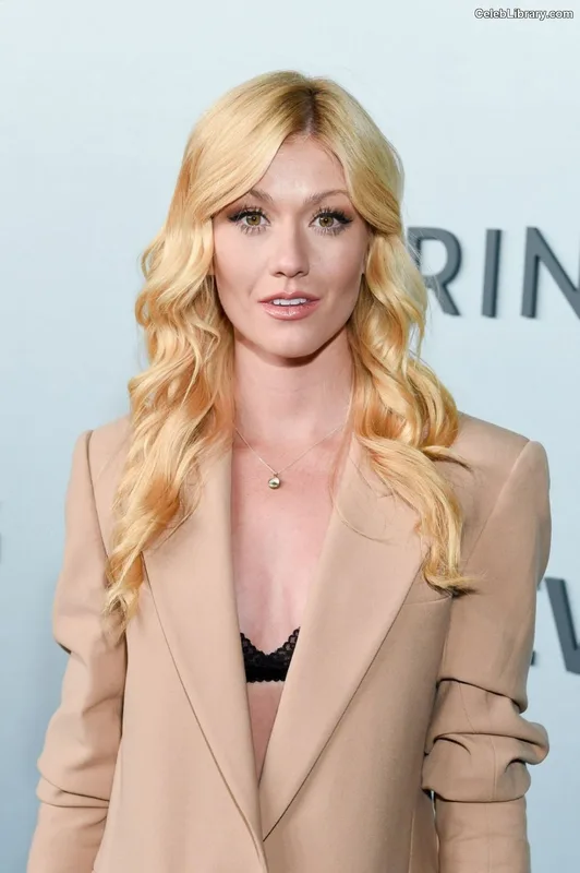 Katherine McNamara photo 3 of 758