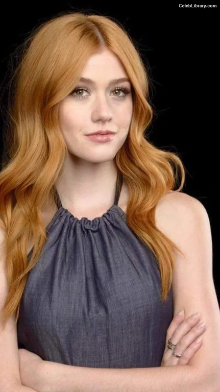 Katherine McNamara photo 9 of 758