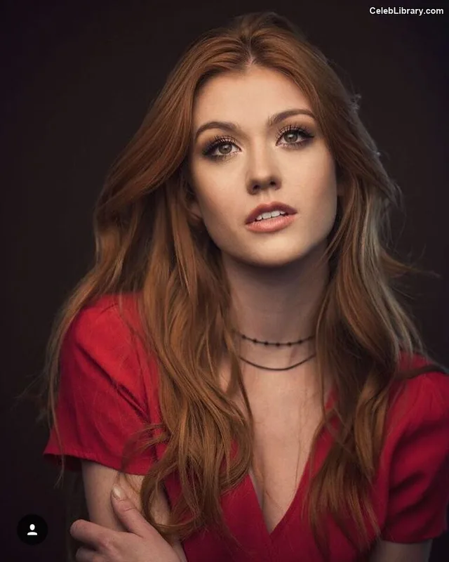 Katherine McNamara photo 10 of 758