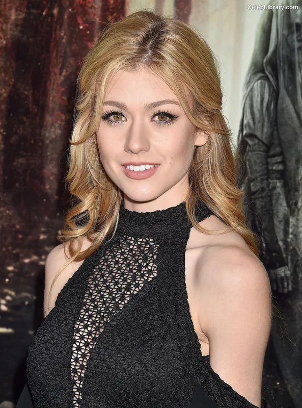 Katherine McNamara photo 9 of 758