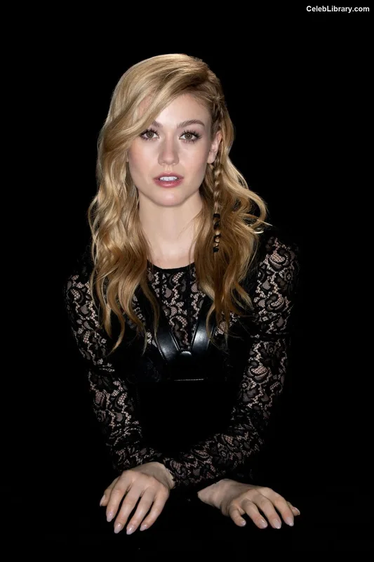 Katherine McNamara photo 19 of 758