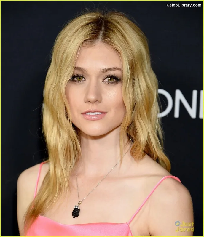 Katherine McNamara photo 1 of 758