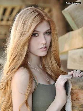 Katherine McNamara photo 6 of 758