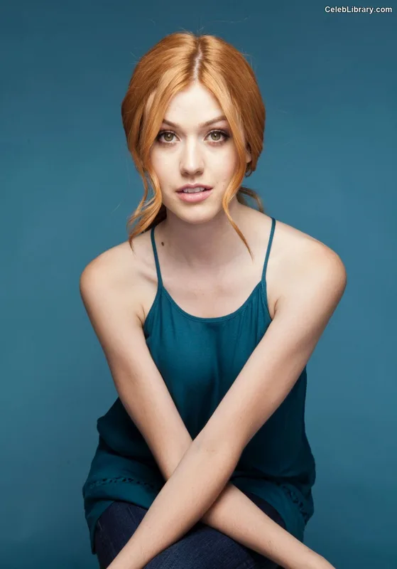 Katherine McNamara photo 21 of 758
