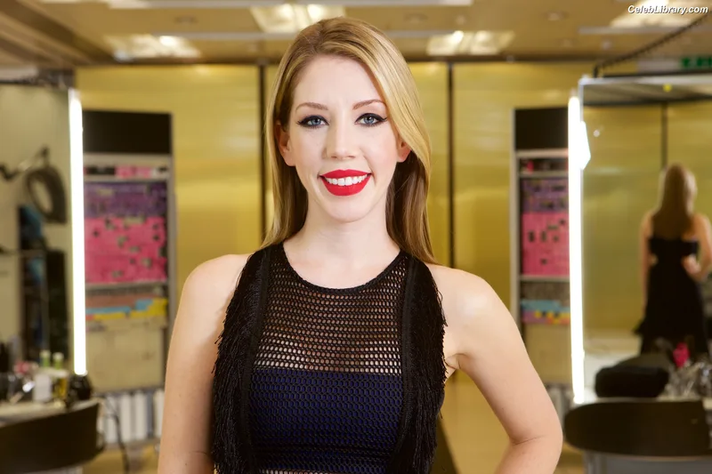 Katherine Ryan photo 7 of 681