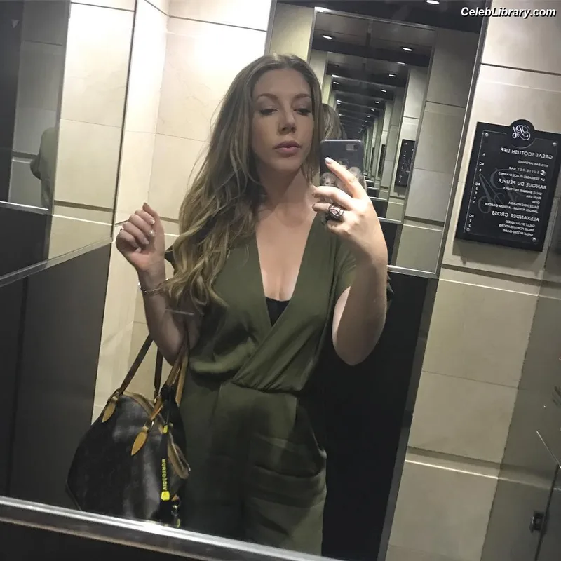 Katherine Ryan photo 19 of 681