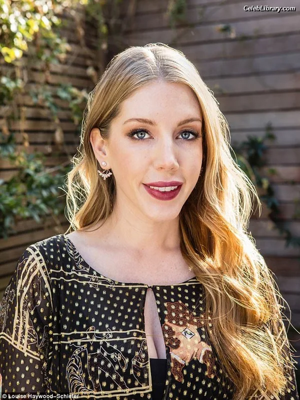 Katherine Ryan photo 4 of 681