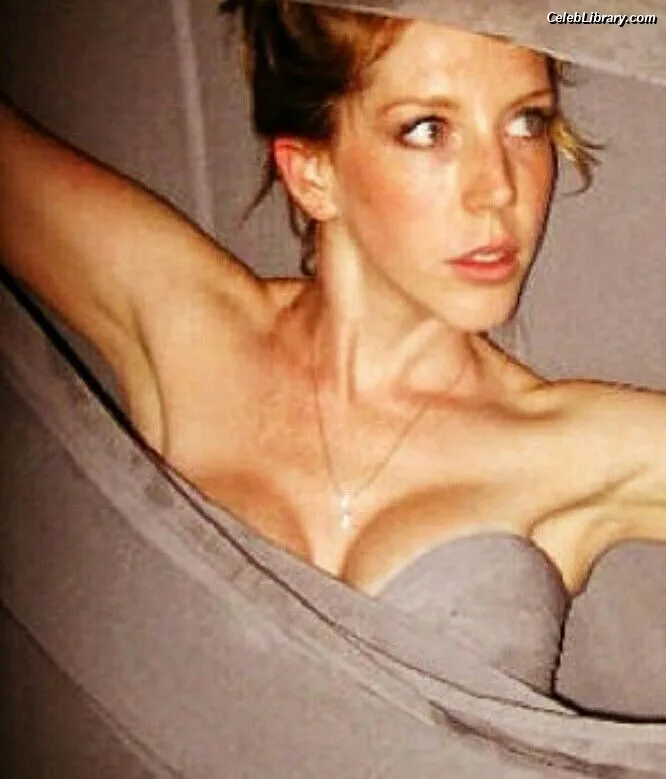Katherine Ryan photo 11 of 681
