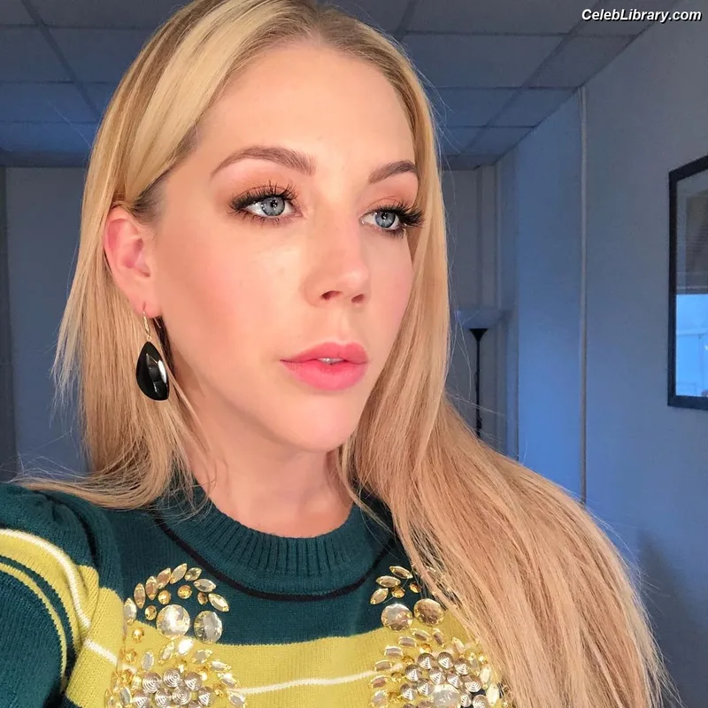 Katherine Ryan photo 22 of 681