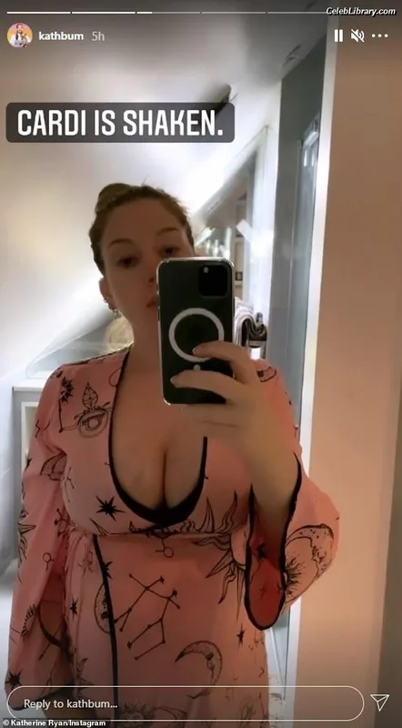 Katherine Ryan photo 9 of 681