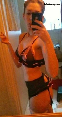 Katherine Ryan photo 12 of 681