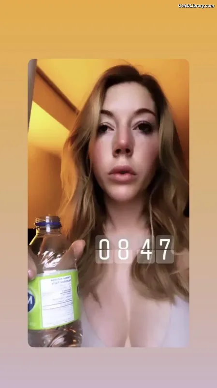 Katherine Ryan photo 16 of 681
