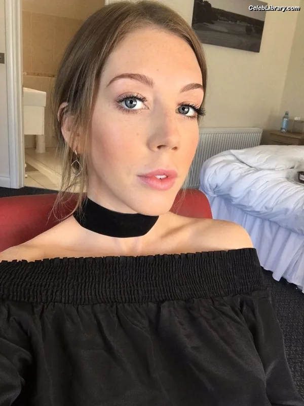 Katherine Ryan photo 9 of 681