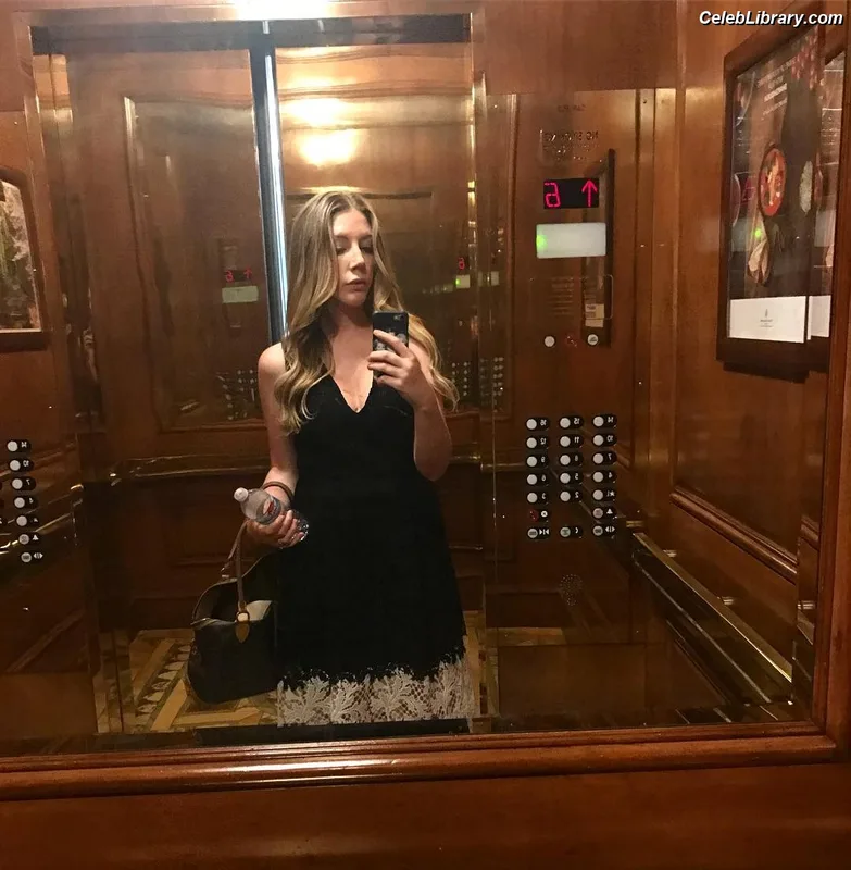 Katherine Ryan photo 3 of 681