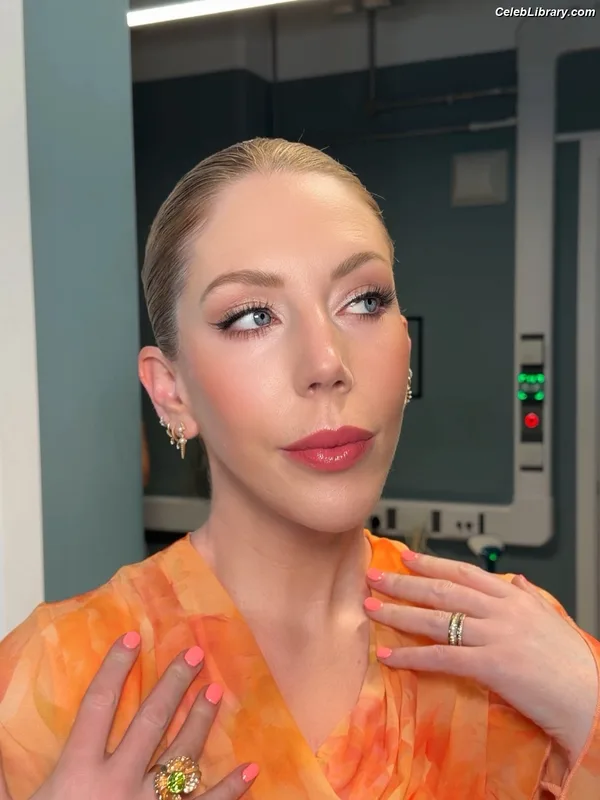 Katherine Ryan photo 11 of 681