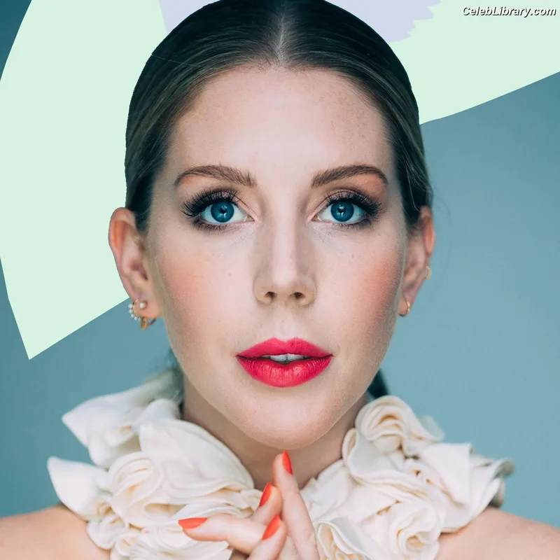 Katherine Ryan photo 13 of 681