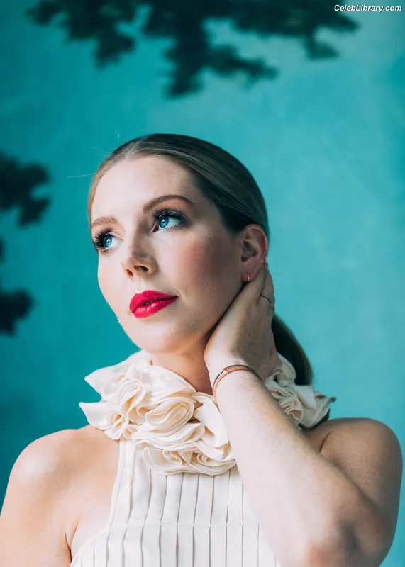 Katherine Ryan photo 15 of 681