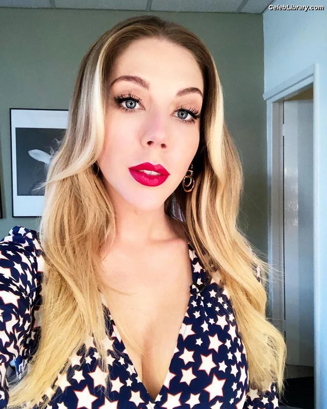 Katherine Ryan photo 16 of 681