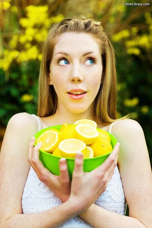 Katherine Ryan photo 17 of 681