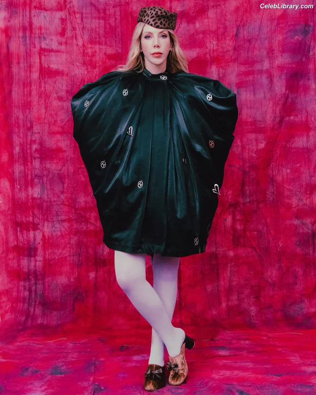 Katherine Ryan photo 5 of 681