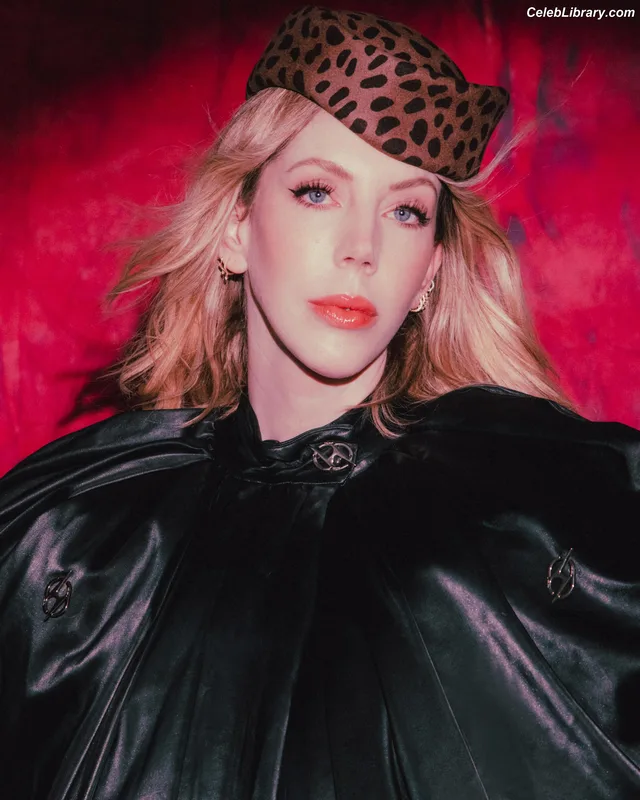 Katherine Ryan photo 1 of 681