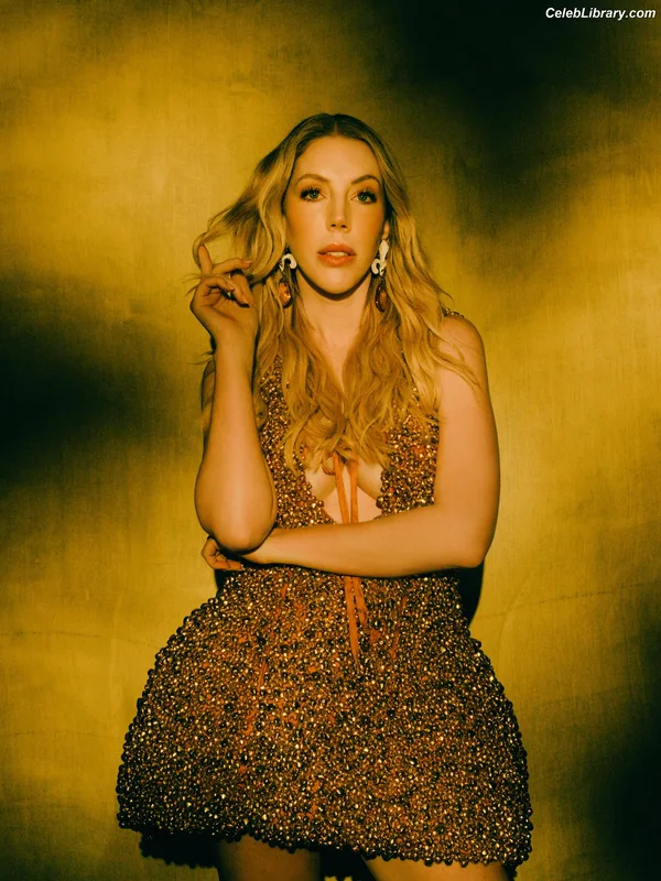 Katherine Ryan photo 21 of 681