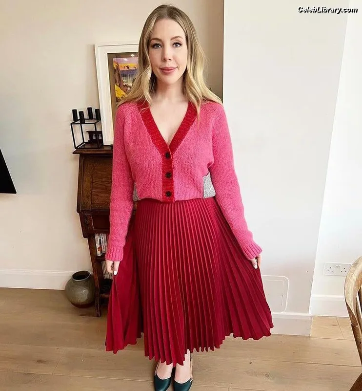 Katherine Ryan photo 5 of 681