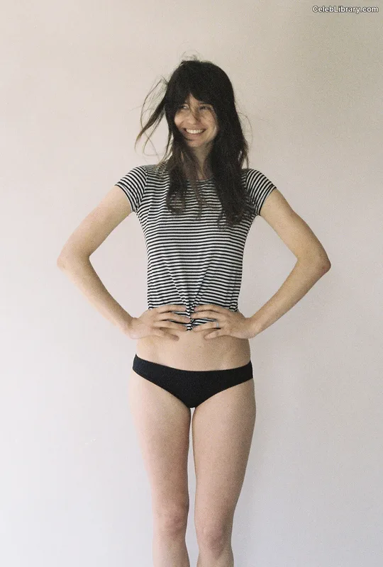 Katherine Waterston photo 16 of 90