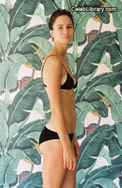 Katherine Waterston photo 19 of 90