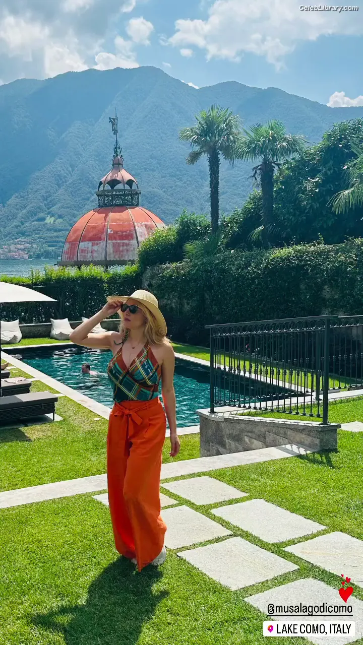 Katheryn Winnick photo 7 of 406
