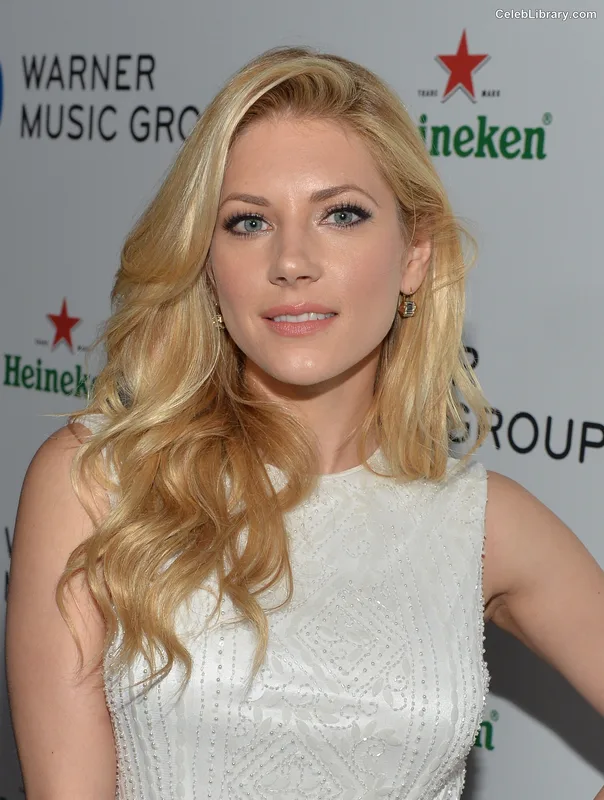Katheryn Winnick photo 3 of 399
