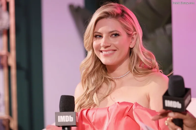 Katheryn Winnick photo 3 of 399